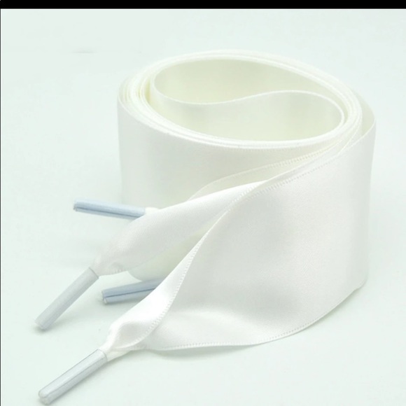 Beautiful Silk/Satin Shoelaces - Picture 2 of 4